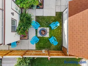 Tahimik Shores By Lake BBQ Firepit Sleeps 10 - Image 3