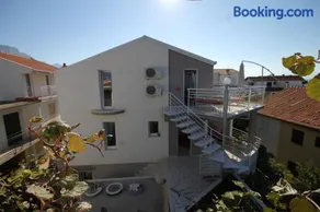Apartments by the sea Podaca, Makarska - 8536 - Image 3