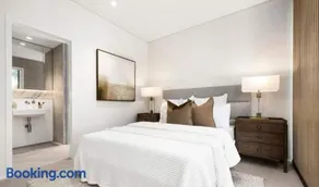 Luxurious Vaucluse Apartment w Ocean Views - Image 2