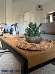 Villa Marta loft diáfano con jardín y aparcamiento en Villa histórica - Image 1