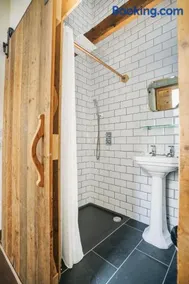 Swallows Nest at Widemouth Bay - 2 bedroom cottage both rooms twin or king - Image 2