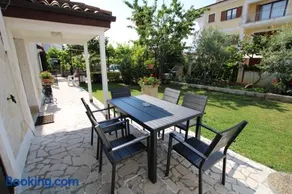 Apartment Sunny Garden - Image 3