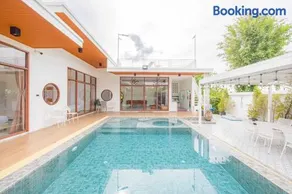 KN Pool Villa Saraburi - Image 3