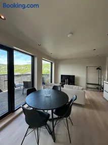 Leilighet med fantastisk utsikt - Image 2