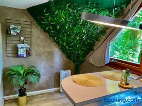 Chambre avec jacuzzi ou Chalets dans les bois - Image 3