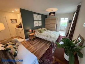 Studio apartment near Shannon Airport - Image 4