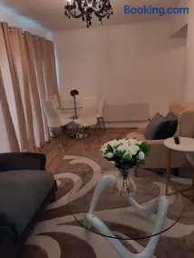 Homely Space in Havering, Essex - Image 5