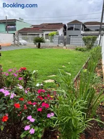 Casa Iririú · Casa exclusiva no terreno com jardim - Image 1