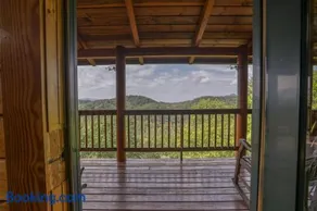 Secluded 2BR Log Cabin Hot Tub Stunning Mountain Views - Image 1