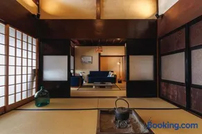 p house - Image 2