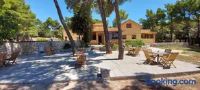 Kandarola Resort - Image 1