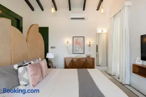 LohonoStays Villa Siena A - Image 3