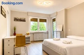 Comfort Studio - Design Moderno & Free Parking - Image 1