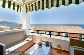 Two-bedroom Condo with Sea View in Glyfada - Image 4