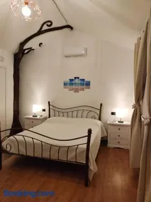Casa Janas Affittacamere Bed & Breakfast - Image 1