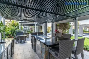 Broadbeach Luxury Oracle Tower 1 Apartment 2Bed 2Bath 1 Car - Image 3