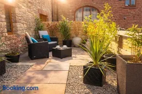 Couples Retreat - Cosy Modern Cottage ,Near Carlisle, the Borders and the Nrth Pennines , near village pub & in peaceful village location - Image 4