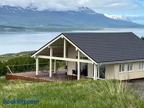 Akureyri - cabin with an amazing view - Image 1