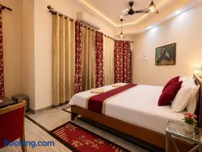 N Homestay Agra - Image 4