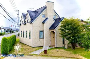 アンティークス岐阜関 Antiques Gifu Seki - Image 1