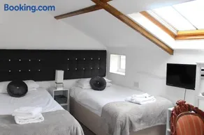 Boars Head Boutique Hotel - Image 2