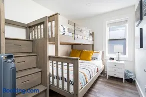 "Ski" at Hills Meaford, Second Floor Suite w Bunk Beds - Image 3