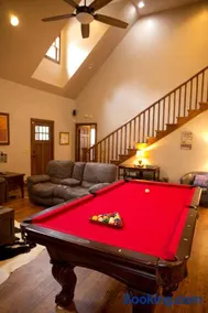Secluded Cabin - Games, Fire Pit, Hot Tub, Pet OK - Image 2