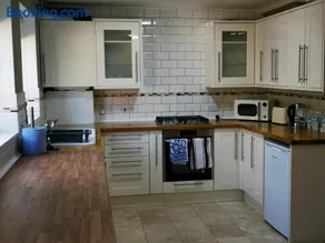 BRIGSTOCK HOLIDAYS HOUSE - Image 3