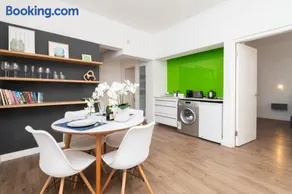 One Bedroom Apt in Adderley Street - Image 3