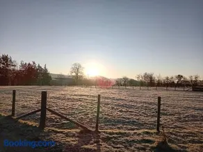 Sunny Mount Glamping Pod - Image 1