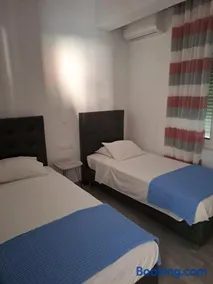 Parthenon apartment - Image 1