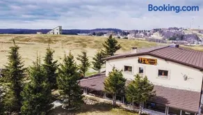 La Popasul Cerbului - Image 1