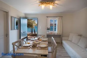 The Beach House-Valley of love - Image 1