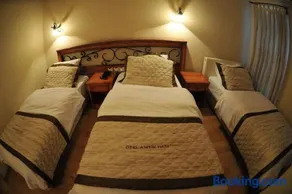 Antikhan Hotel - Image 4