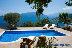 Villa Thalassini - Image 1