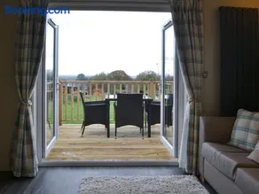 Merlin's Cabin - Image 4