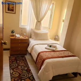 Grand Memphis Hotel - Image 2