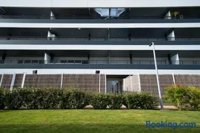 Apartamento Premium Piscina y Terraza a 50 m de la Playa - Image 2