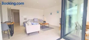Nelson's Rest - Image 5