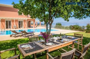 Villa Larisa - Image 2