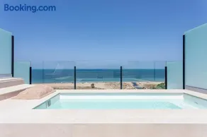 Skyline Grand Resort con Áticos Dúplex y Piscinas Privadas - Image 2
