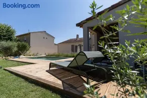 Villa avec piscine proche d'Avignon - Image 2