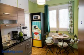 Charming Green Studio across the National Museum - Image 2