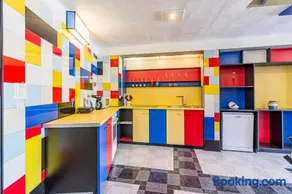 House Mondrian - Image 2