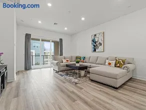 Beautiful Irvine Grand Park Community Cozy and Comfortable Home - Image 5