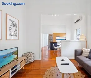 Unit New farm, Brisbane City Walk to Cafes and River - Image 1