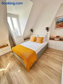 MyNestParis 2-BR in Center , Air Conditioner , Elevator, Free Parking - Image 1