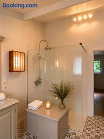 Charming house in the woods with private wellness - Image 4