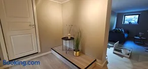 Moderne 2 roms leilighet med gratis parkering nær sentrum - Image 4