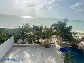 Villa Frente al Mar con Alberca, 5 Recámaras - Image 2